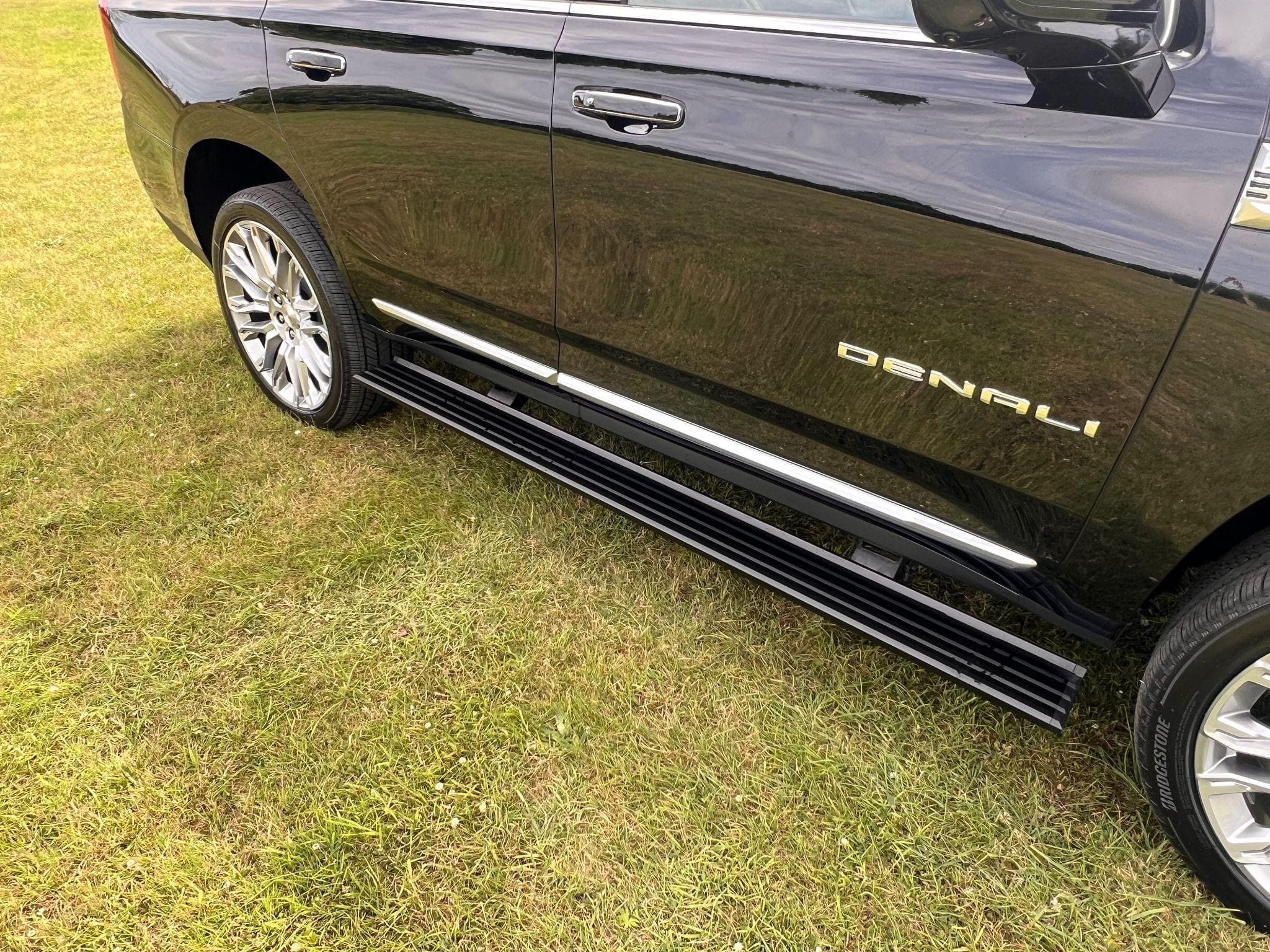 GMC Yukon - Image 15