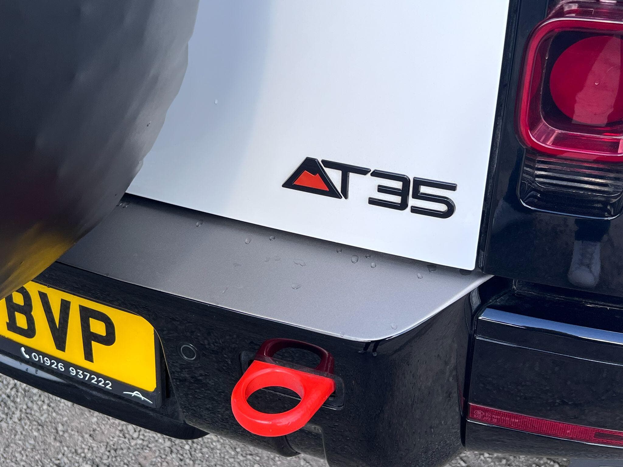 Land Rover Defender 110 - Image 28