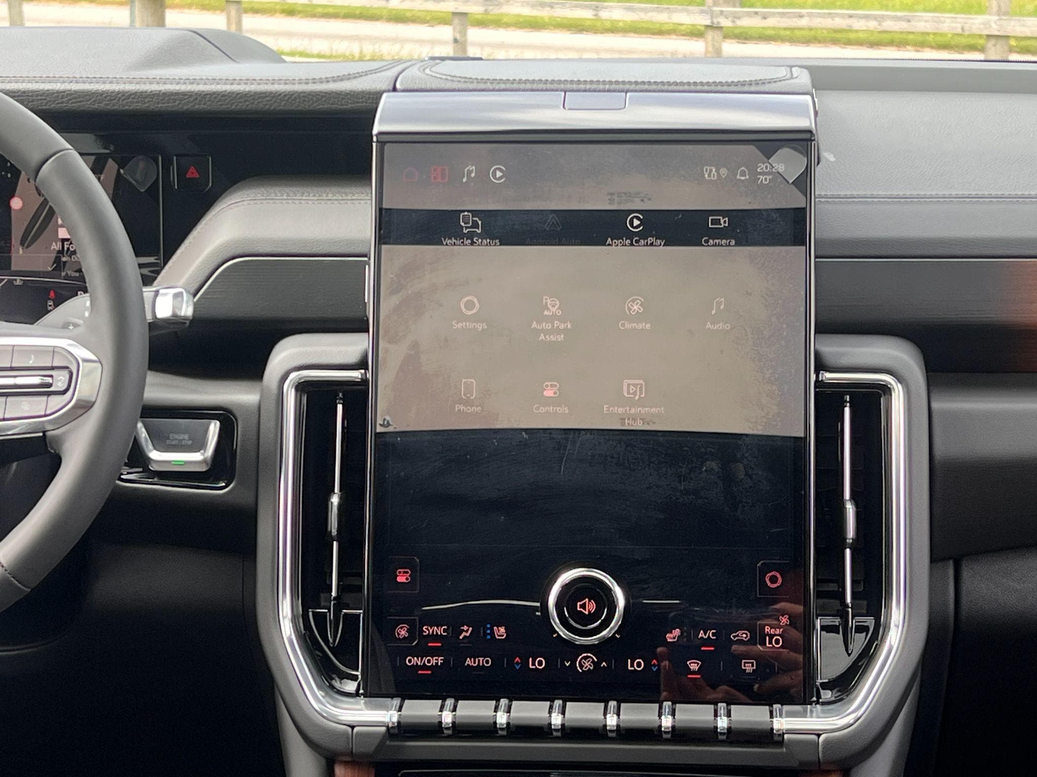 GMC Yukon - Image 45