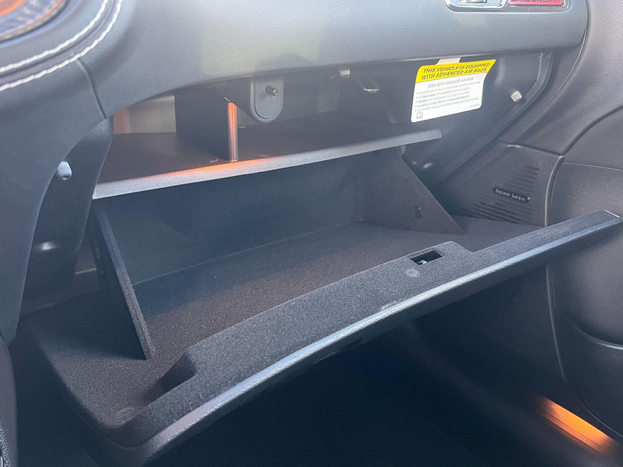 Dodge Challenger - Image 27