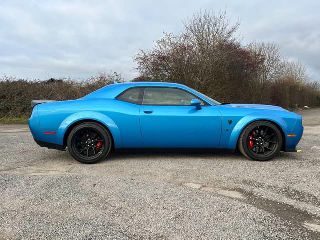 Dodge Challenger - Thumbnail 3