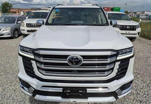 Toyota Land Cruiser - Image 2