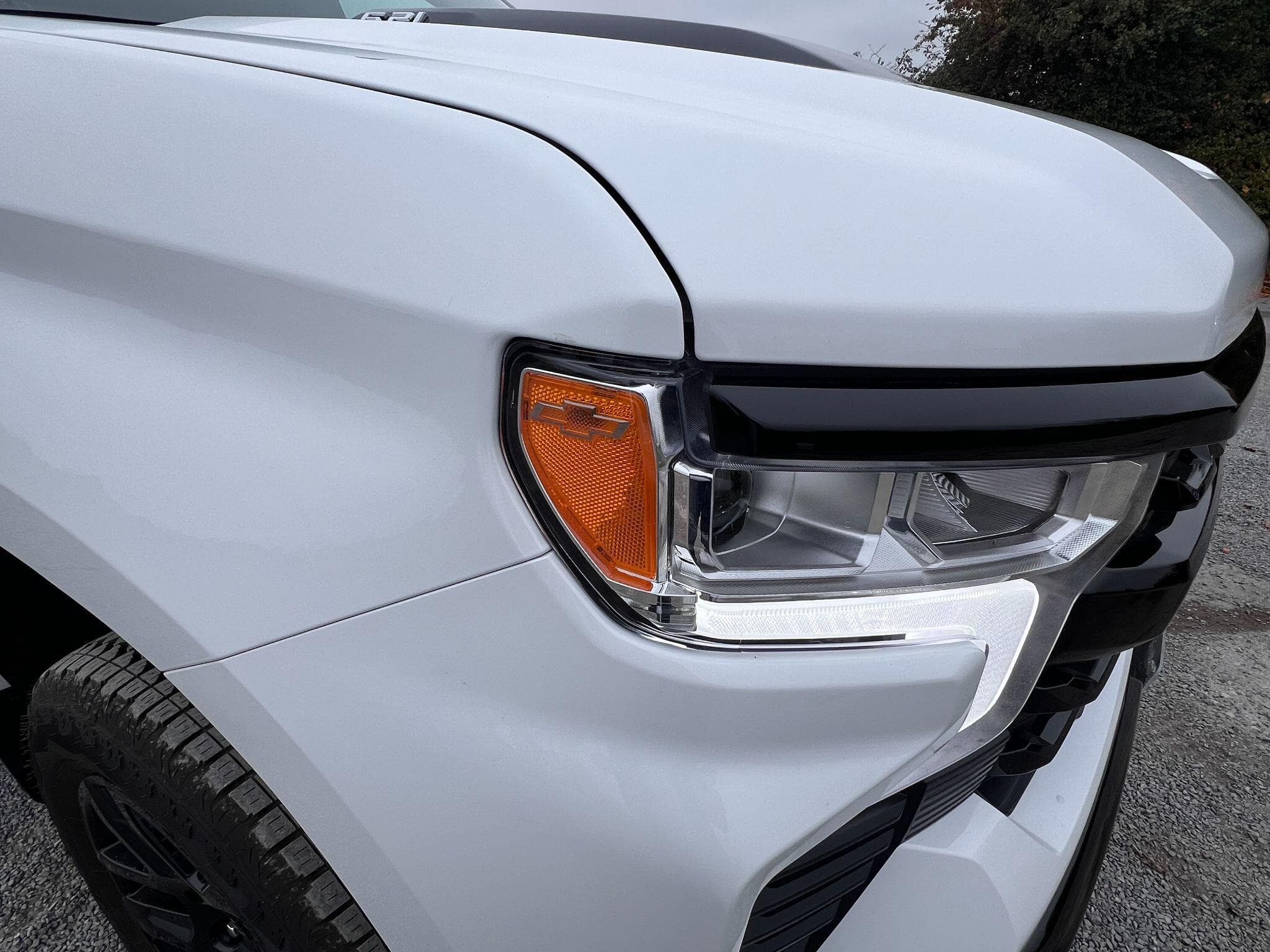 Chevrolet Silverado - Image 24