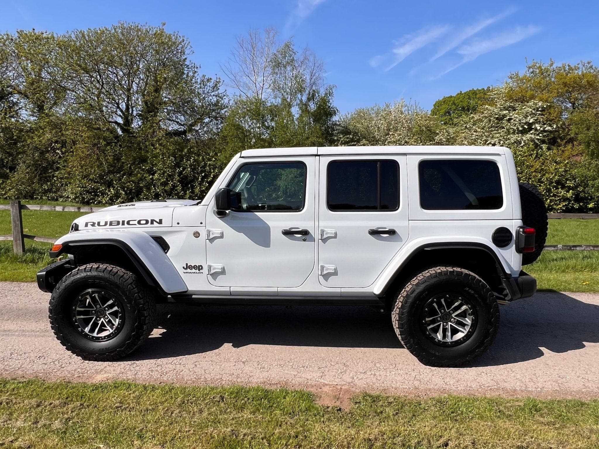 Jeep Wrangler - Image 8