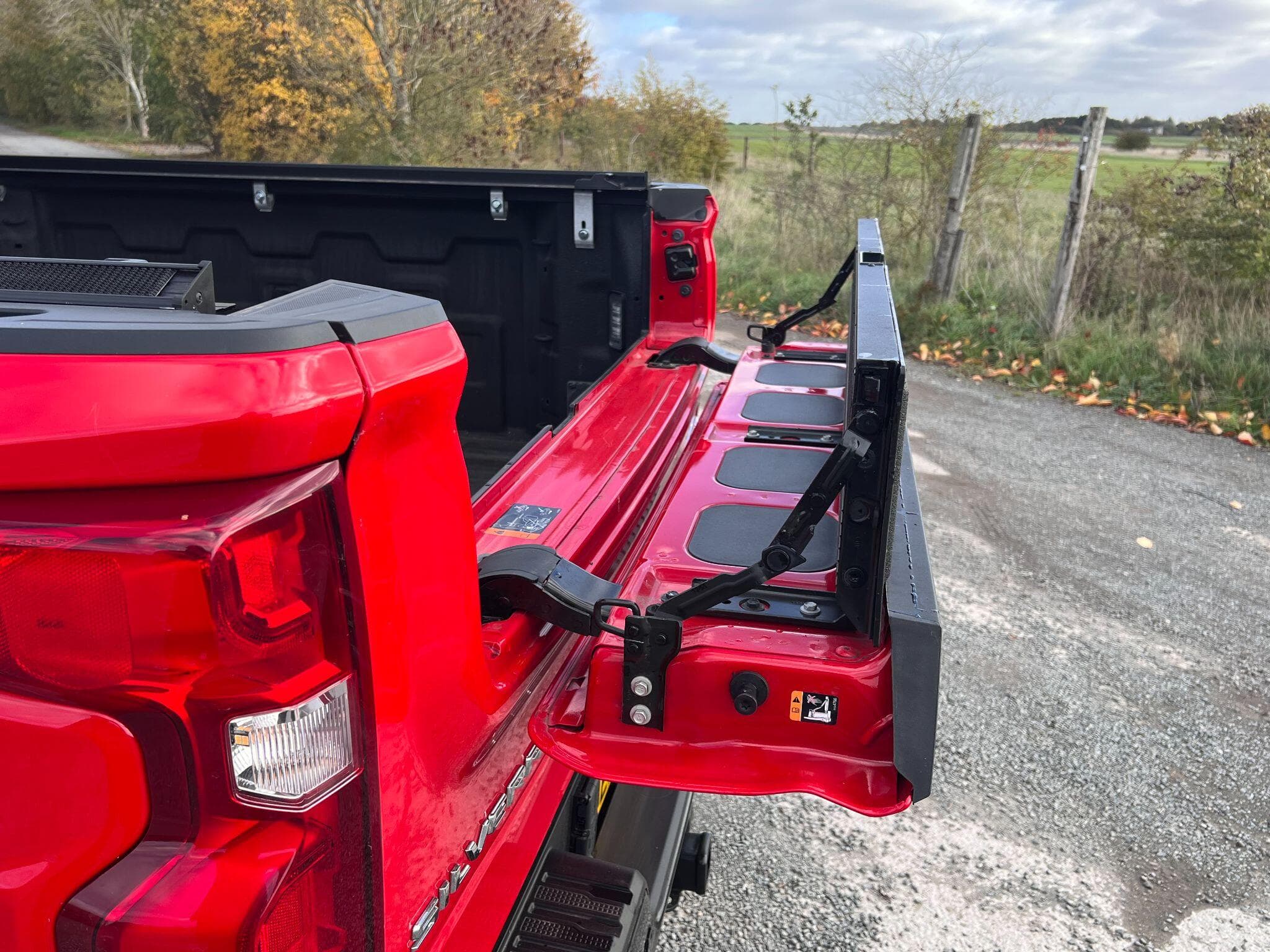 Chevrolet Silverado - Image 42