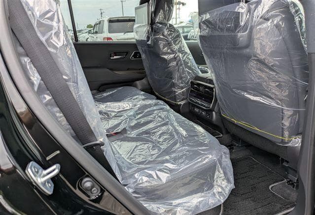 Toyota Land Cruiser - Image 13