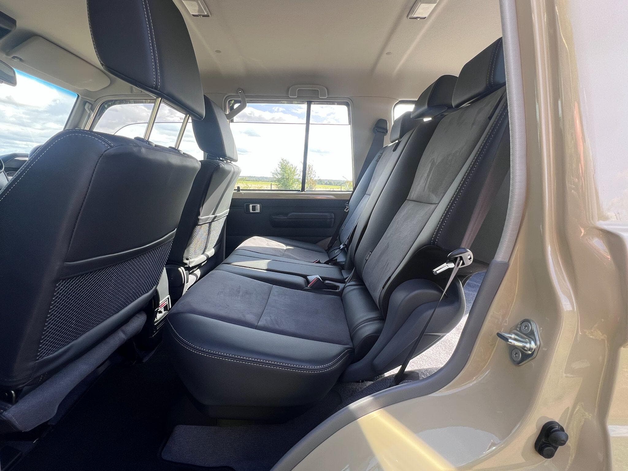 Toyota Land Cruiser - Image 15