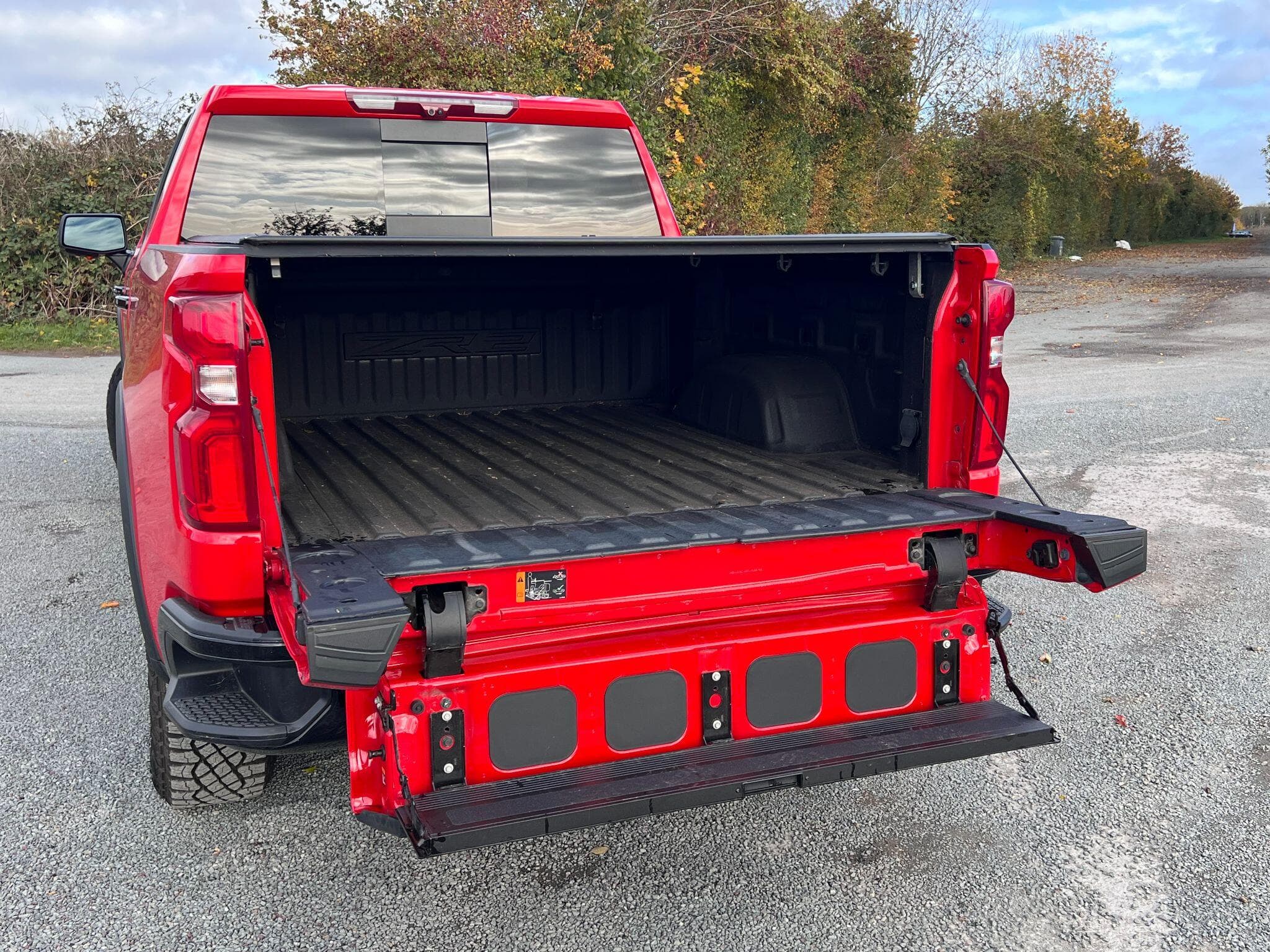 Chevrolet Silverado - Image 7