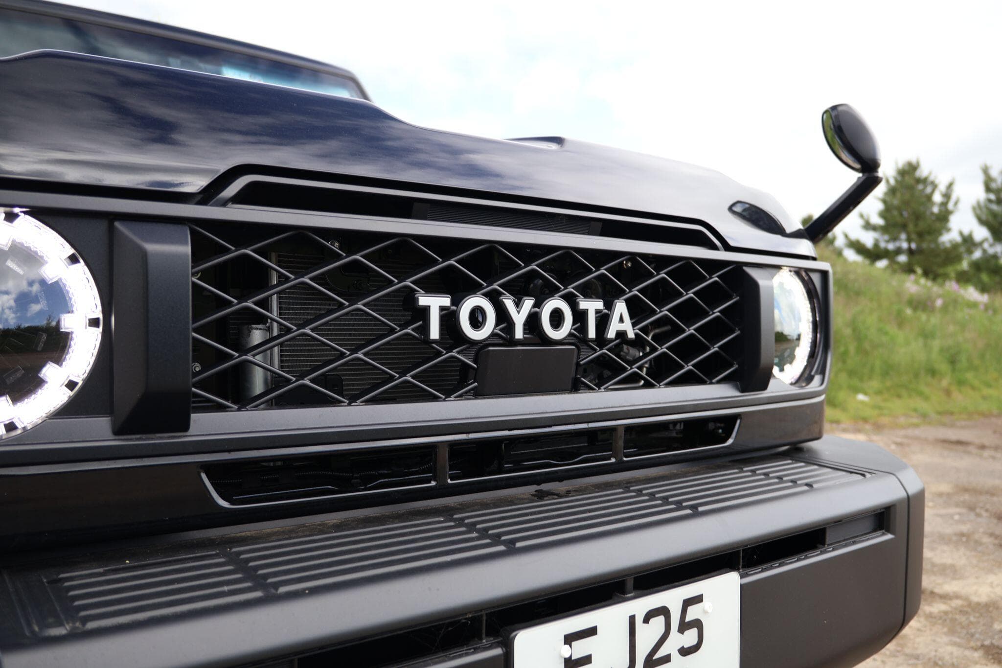 Toyota Land Cruiser - Image 39