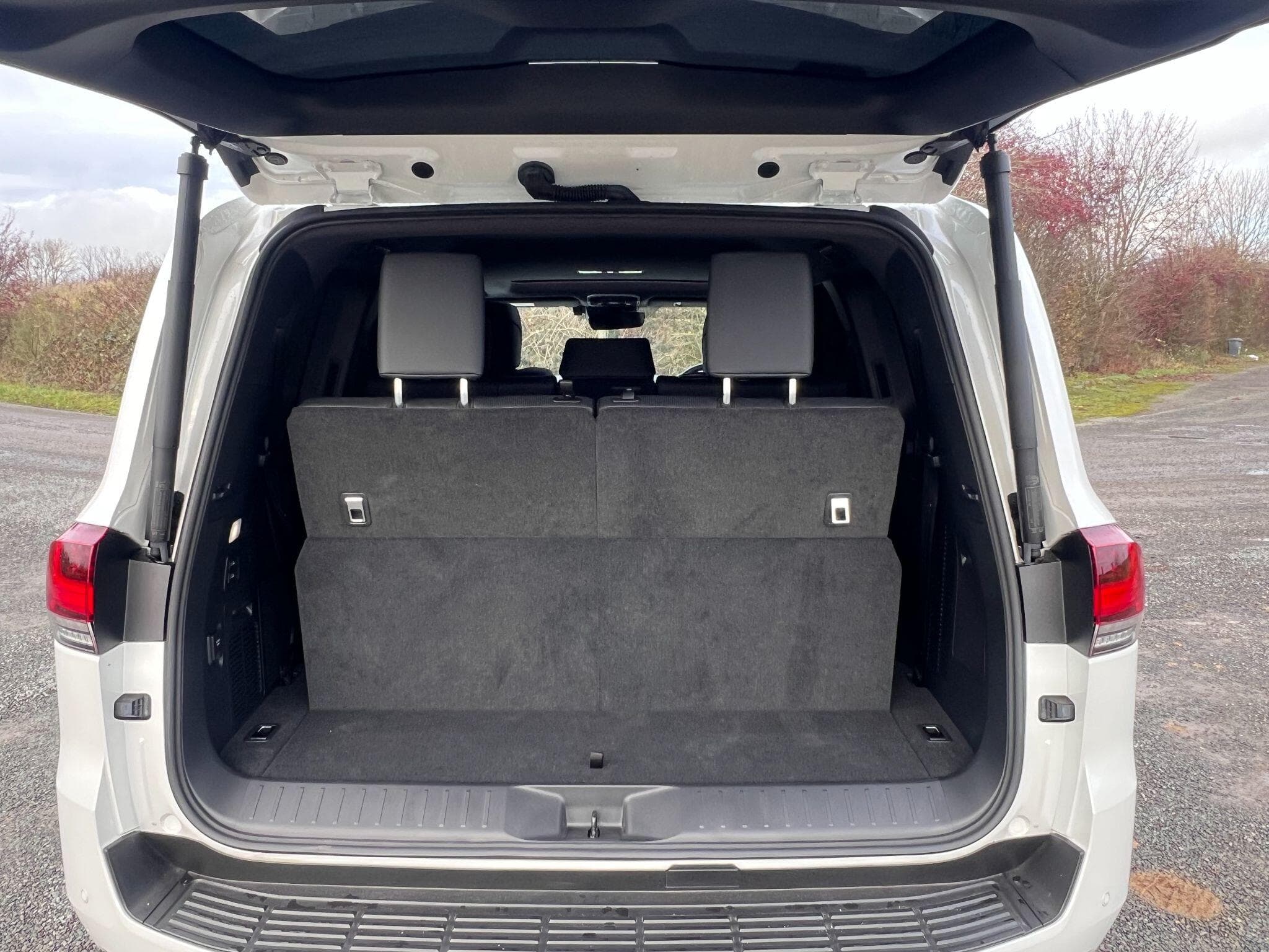 Toyota Land Cruiser - Image 32