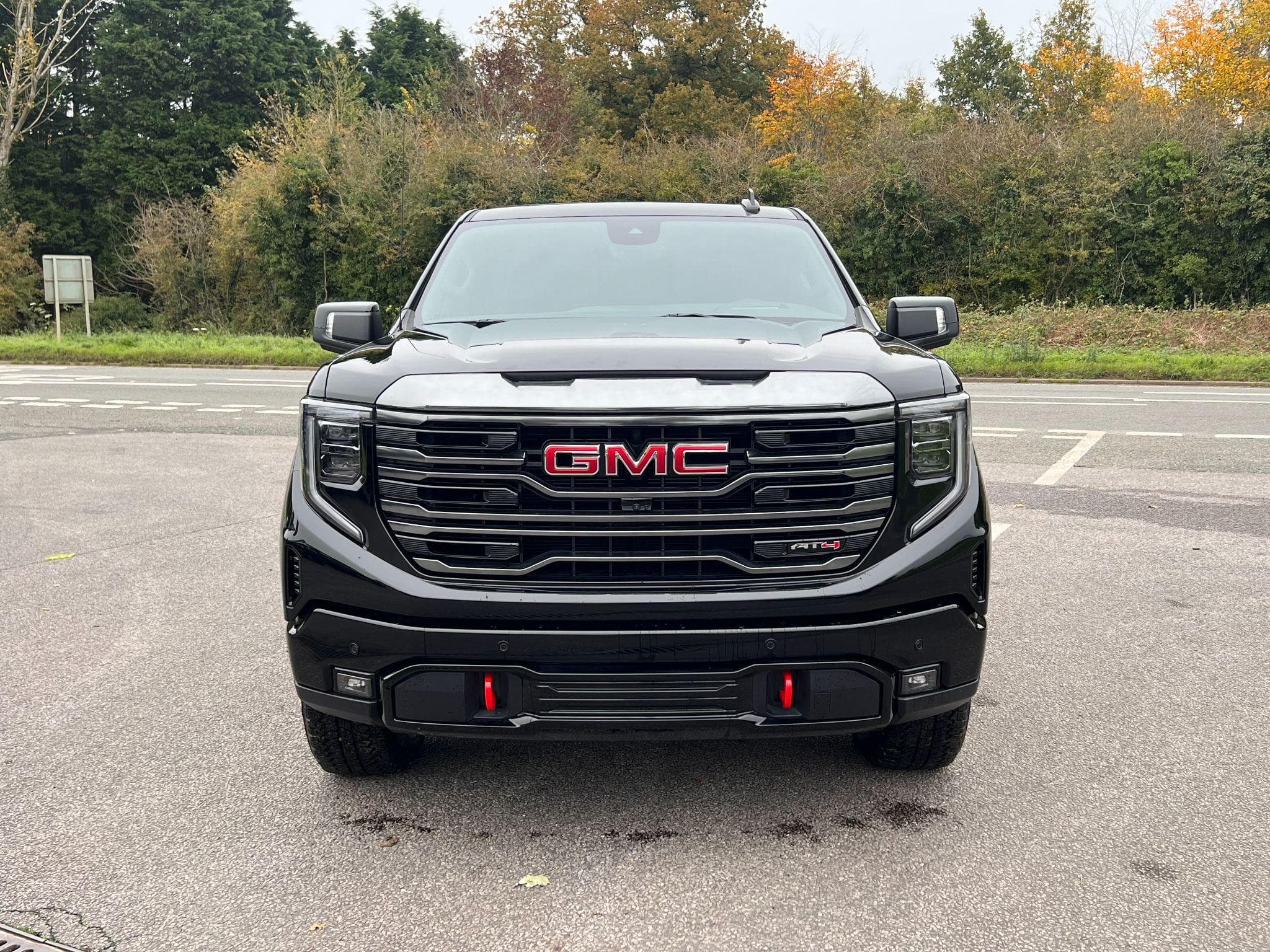 GMC Sierra - Image 2