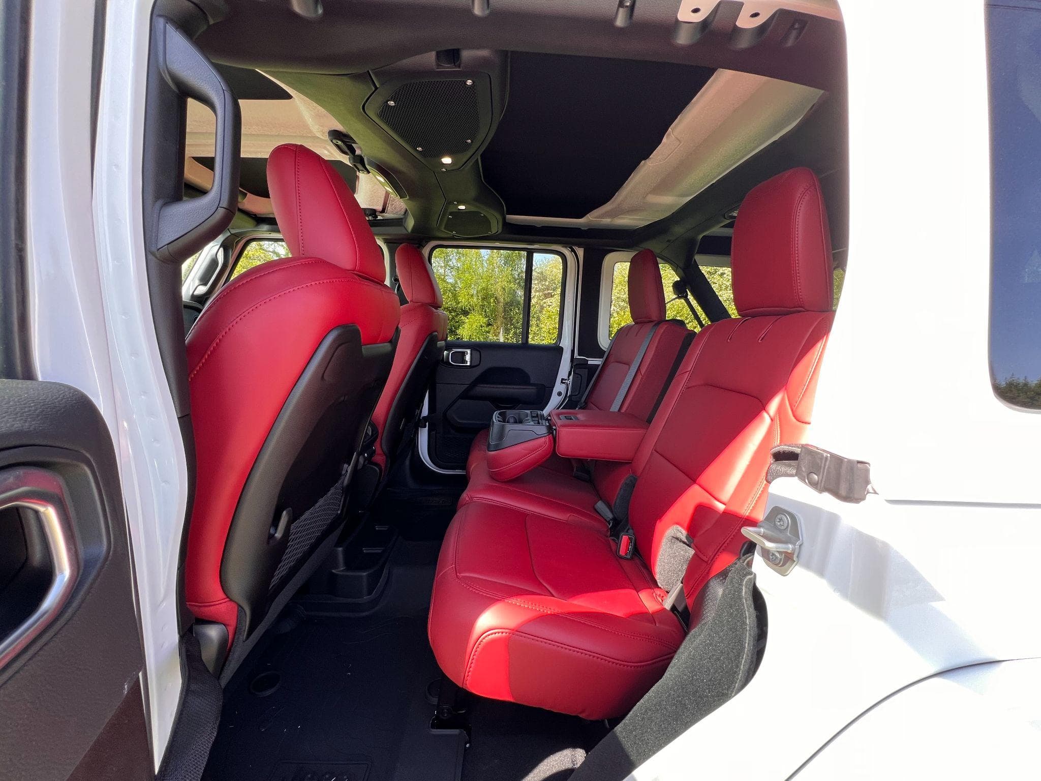 Jeep Wrangler - Image 47