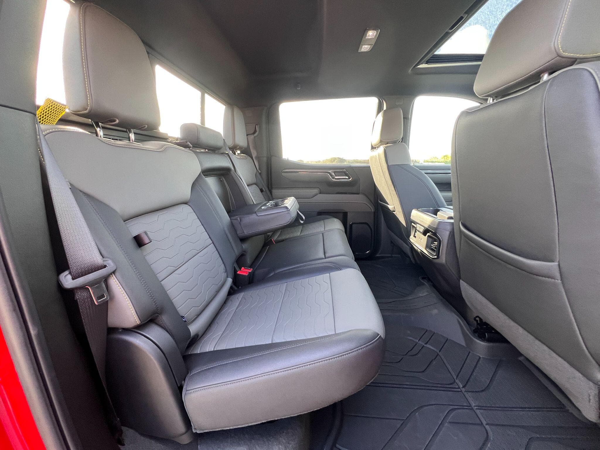 Chevrolet Silverado - Image 33