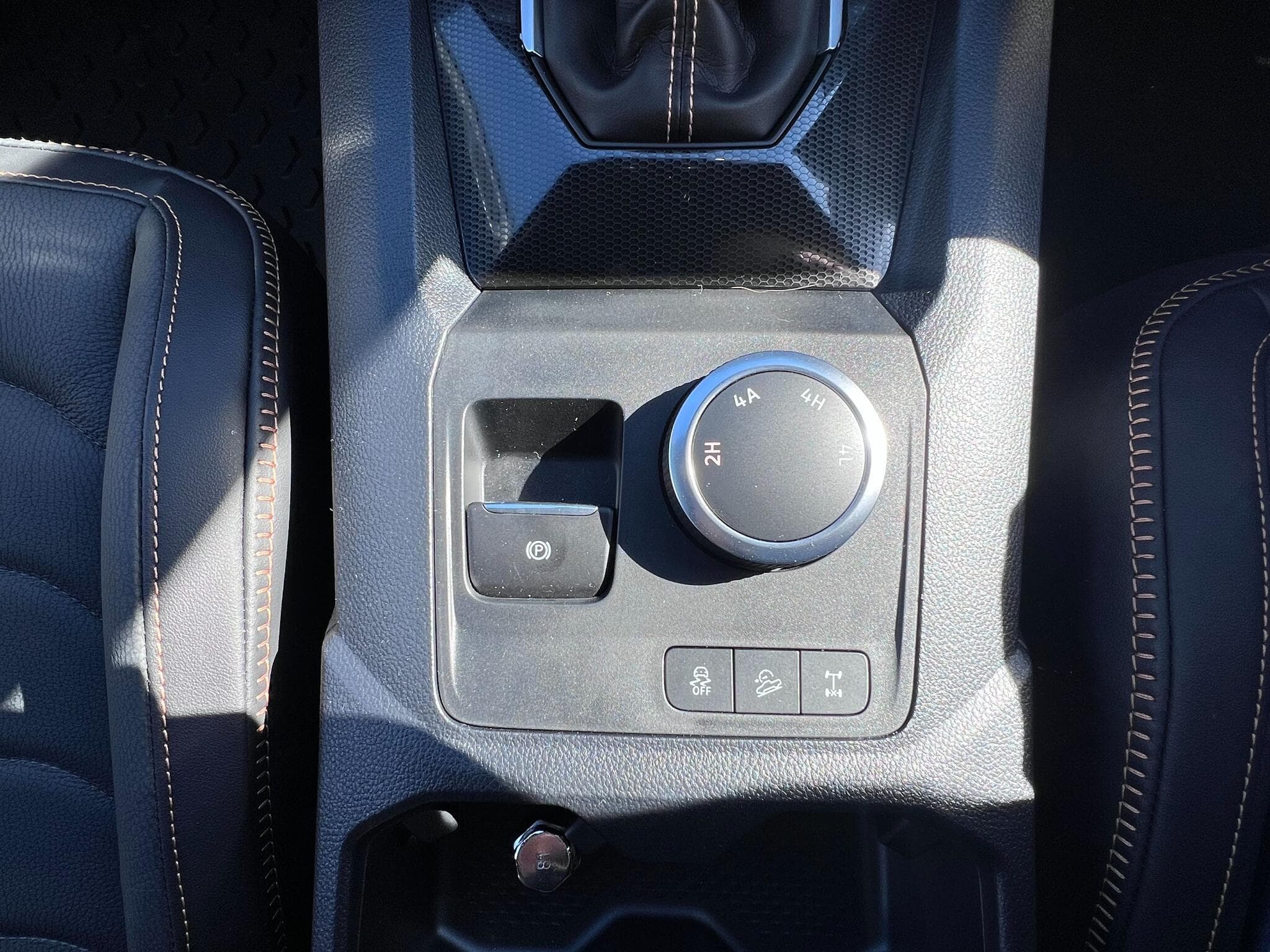 Volkswagen Amarok - Image 22