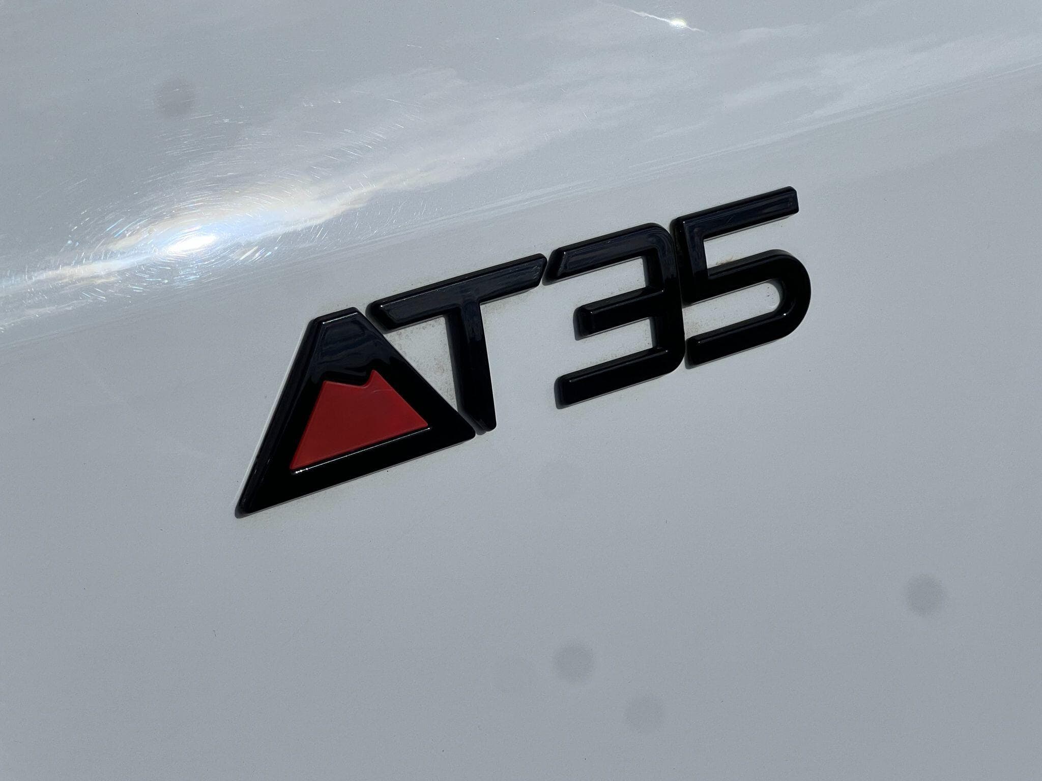 Land Rover Defender 110 - Image 25