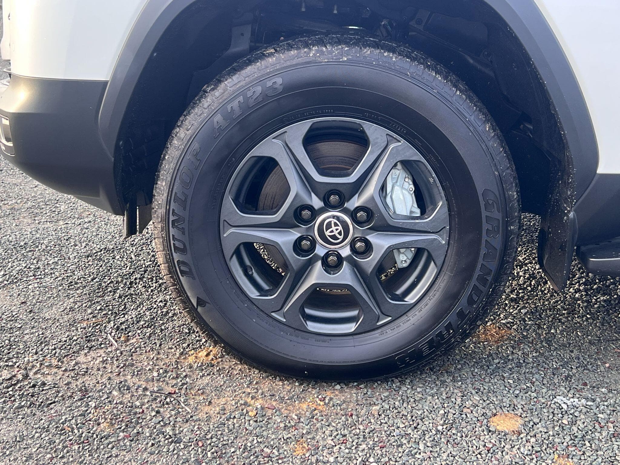 Toyota Land Cruiser - Image 6