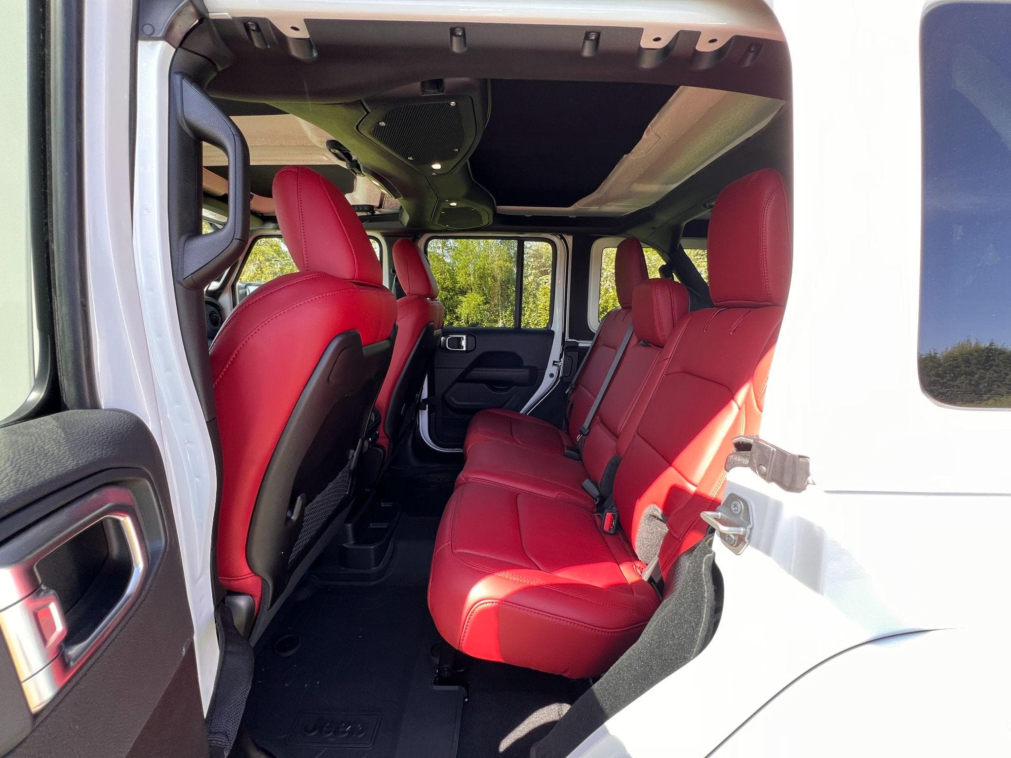 Jeep Wrangler - Image 46