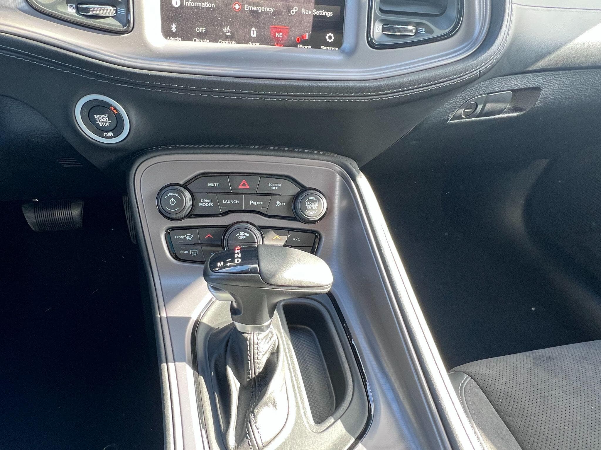 Dodge Challenger - Image 17