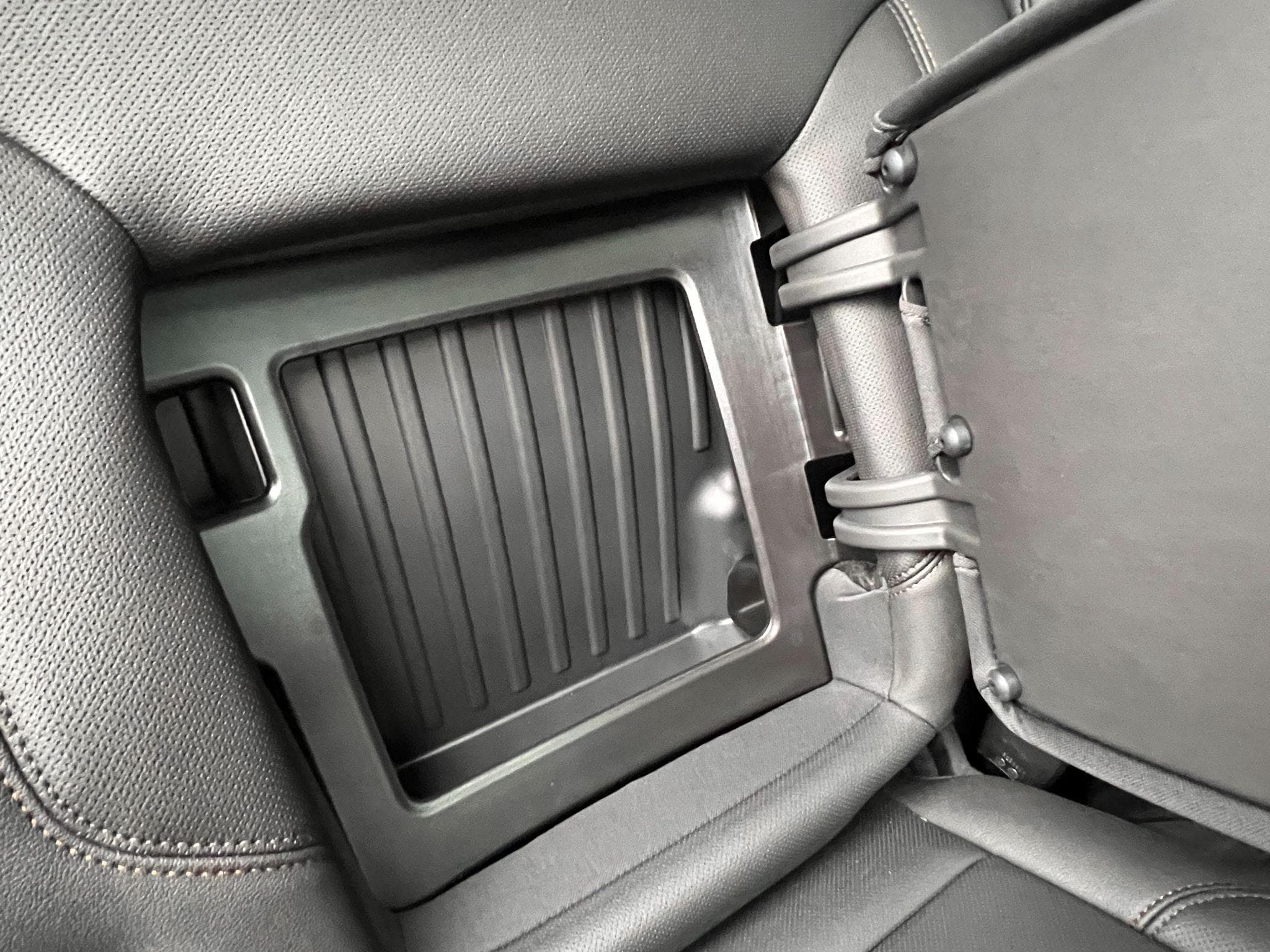 GMC Sierra - Image 28