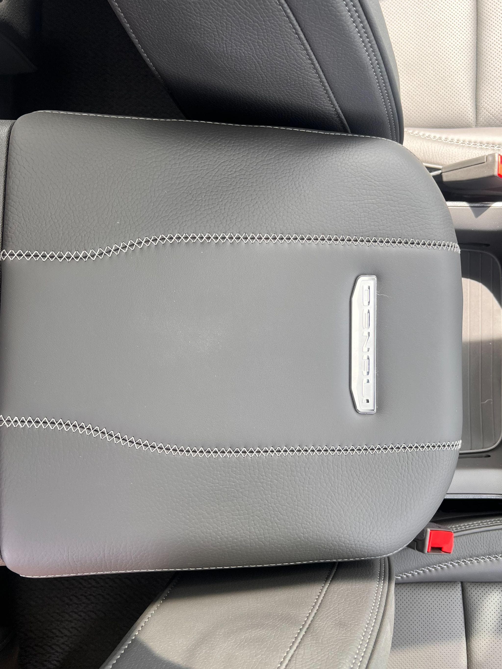 GMC Yukon - Image 46