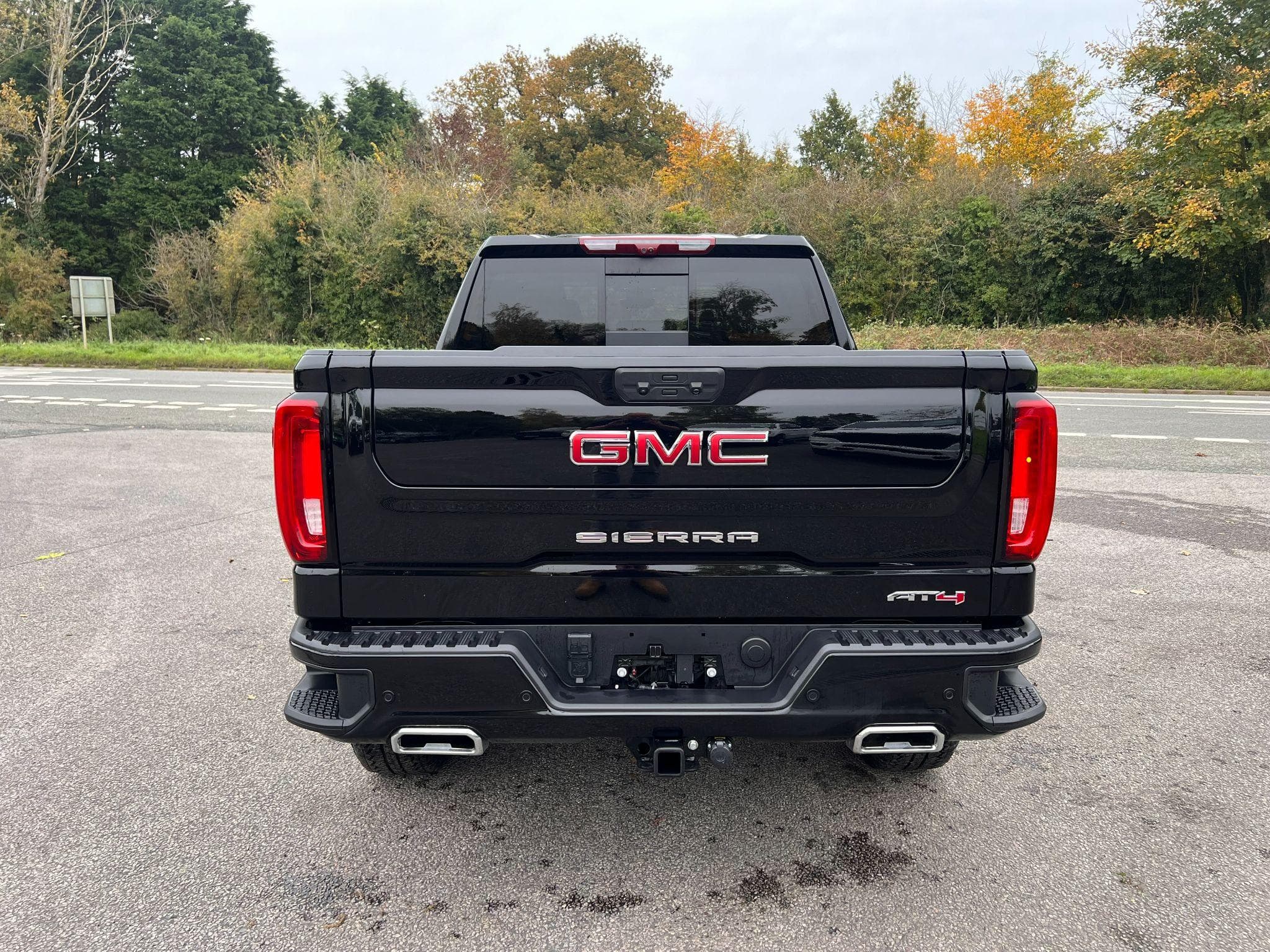 GMC Sierra - Image 5