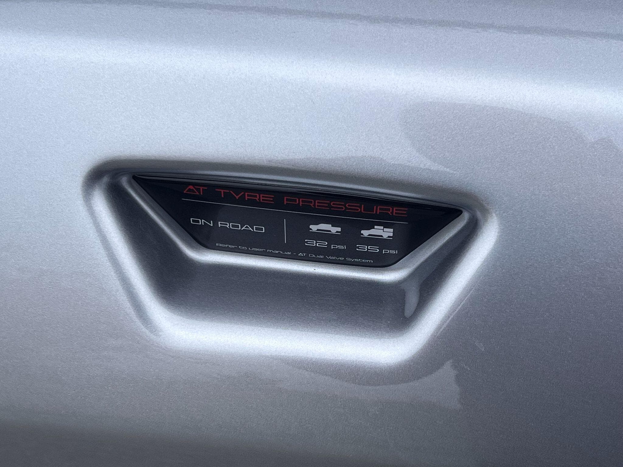 Volkswagen Amarok - Image 31