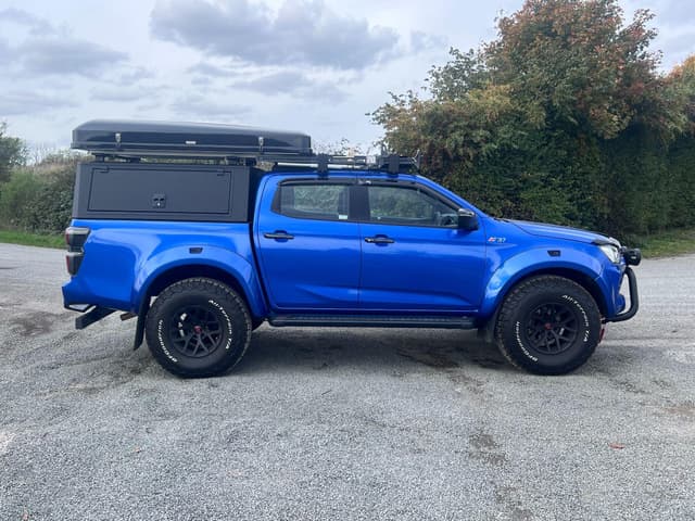 Isuzu D-Max - Thumbnail 3