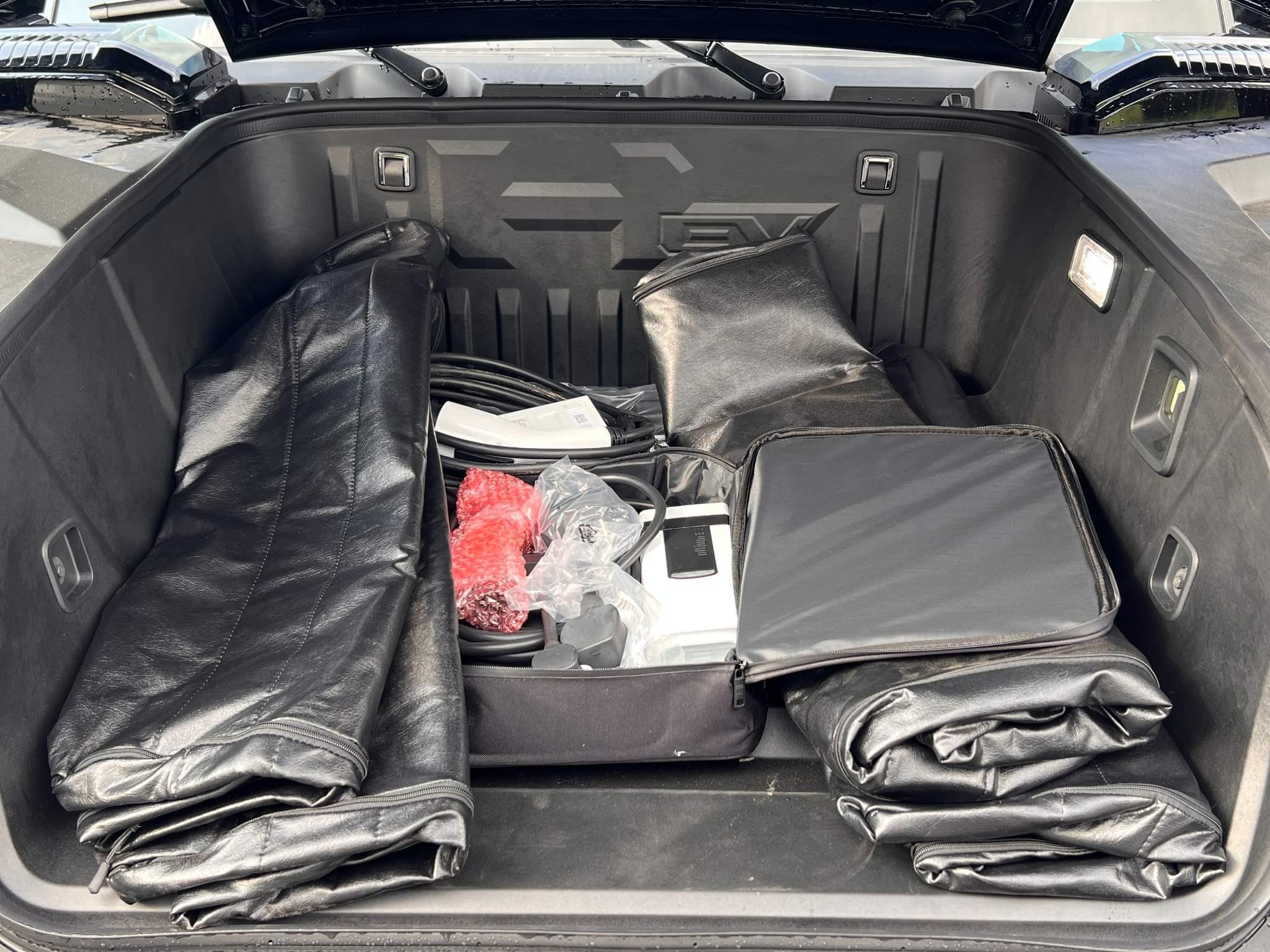 GMC Hummer 3X - Image 13