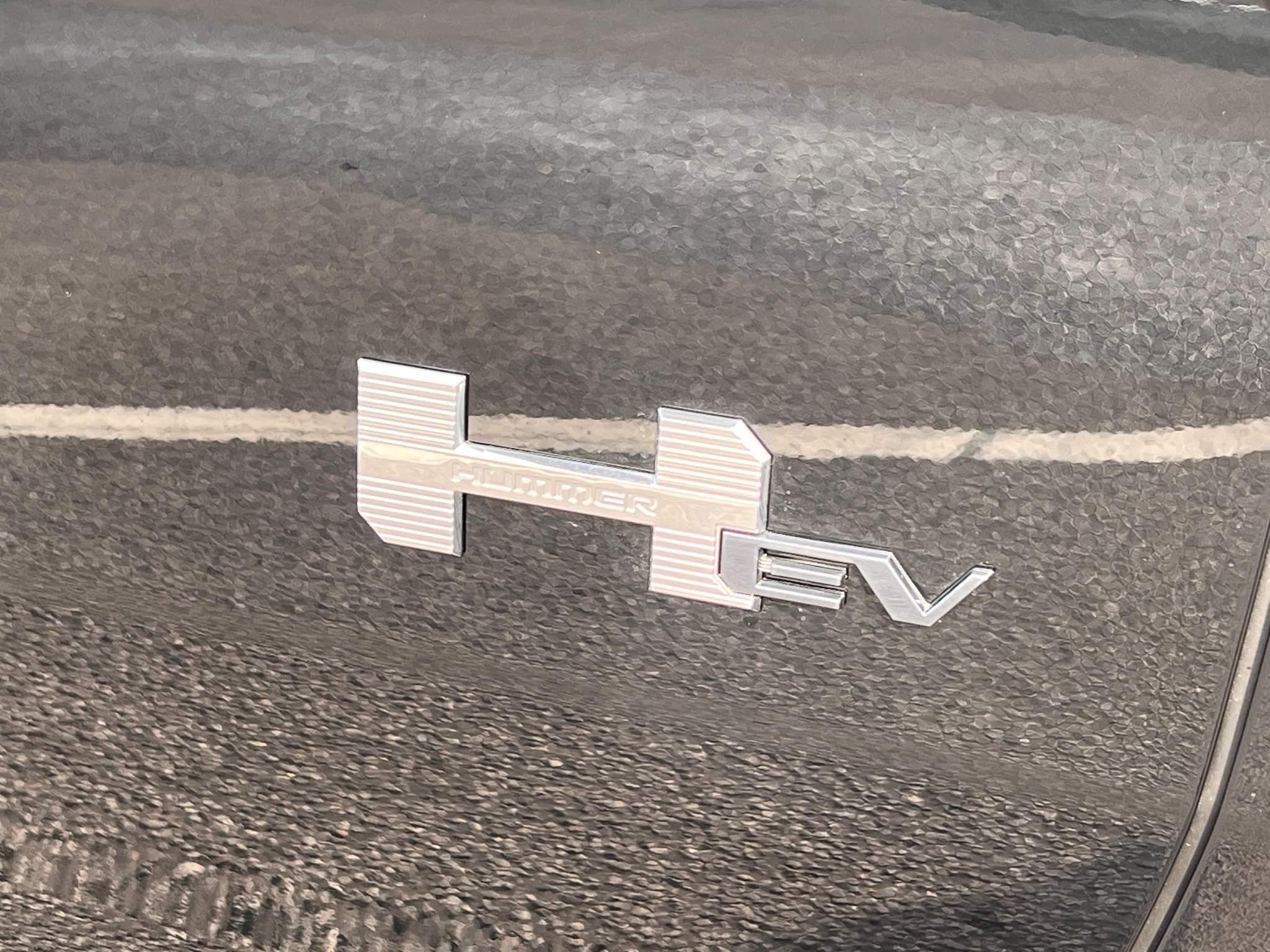 GMC Hummer 3X - Image 23