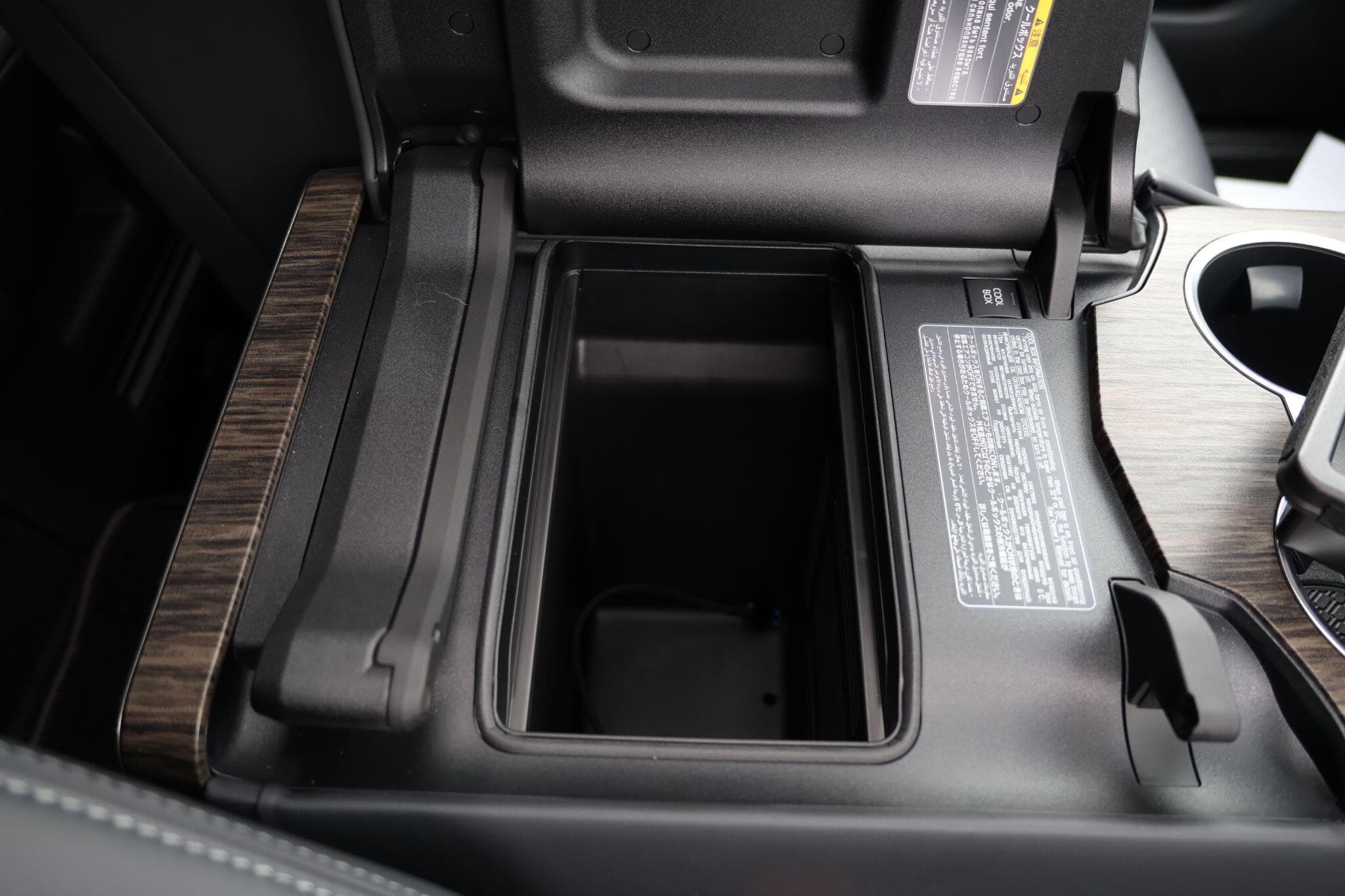 Toyota Land Cruiser - Image 33