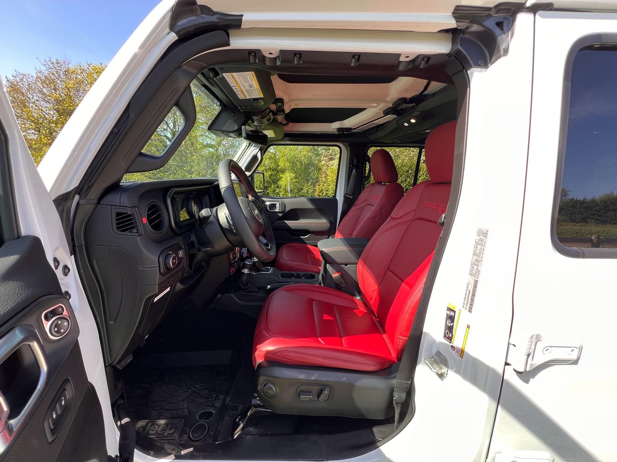 Jeep Wrangler - Image 14