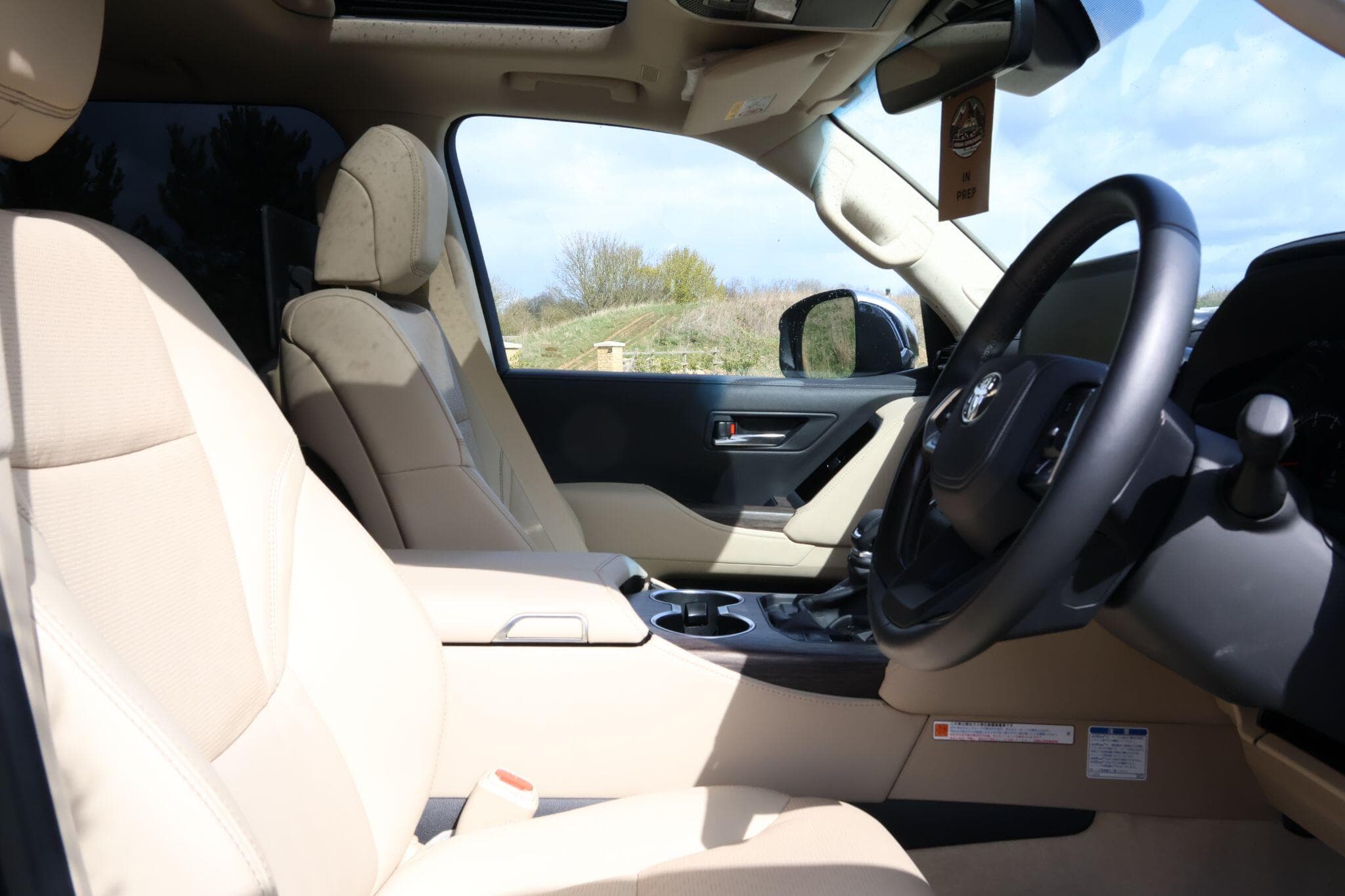 Toyota Land Cruiser - Image 15