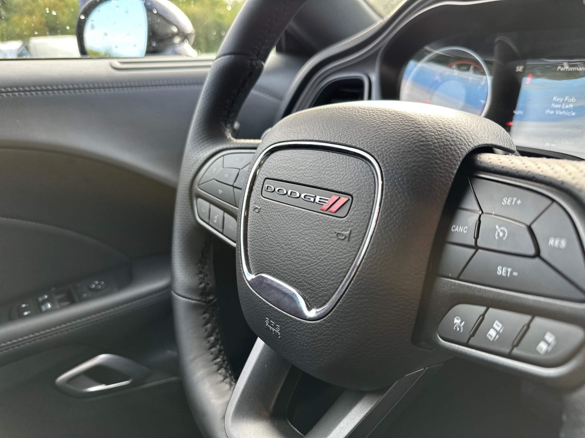 Dodge Challenger - Image 14