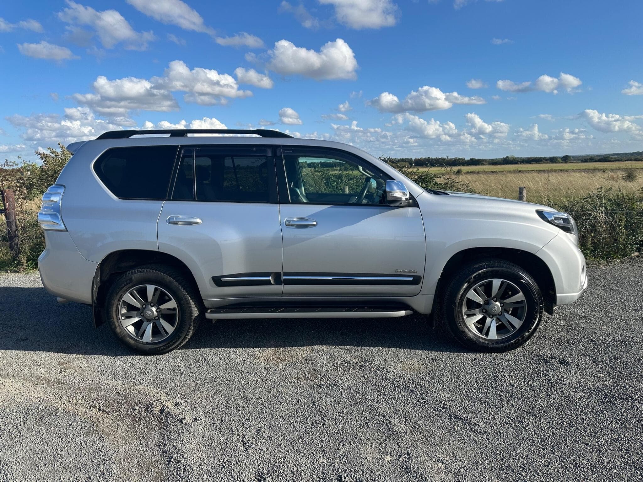 Toyota Land Cruiser - Image 4
