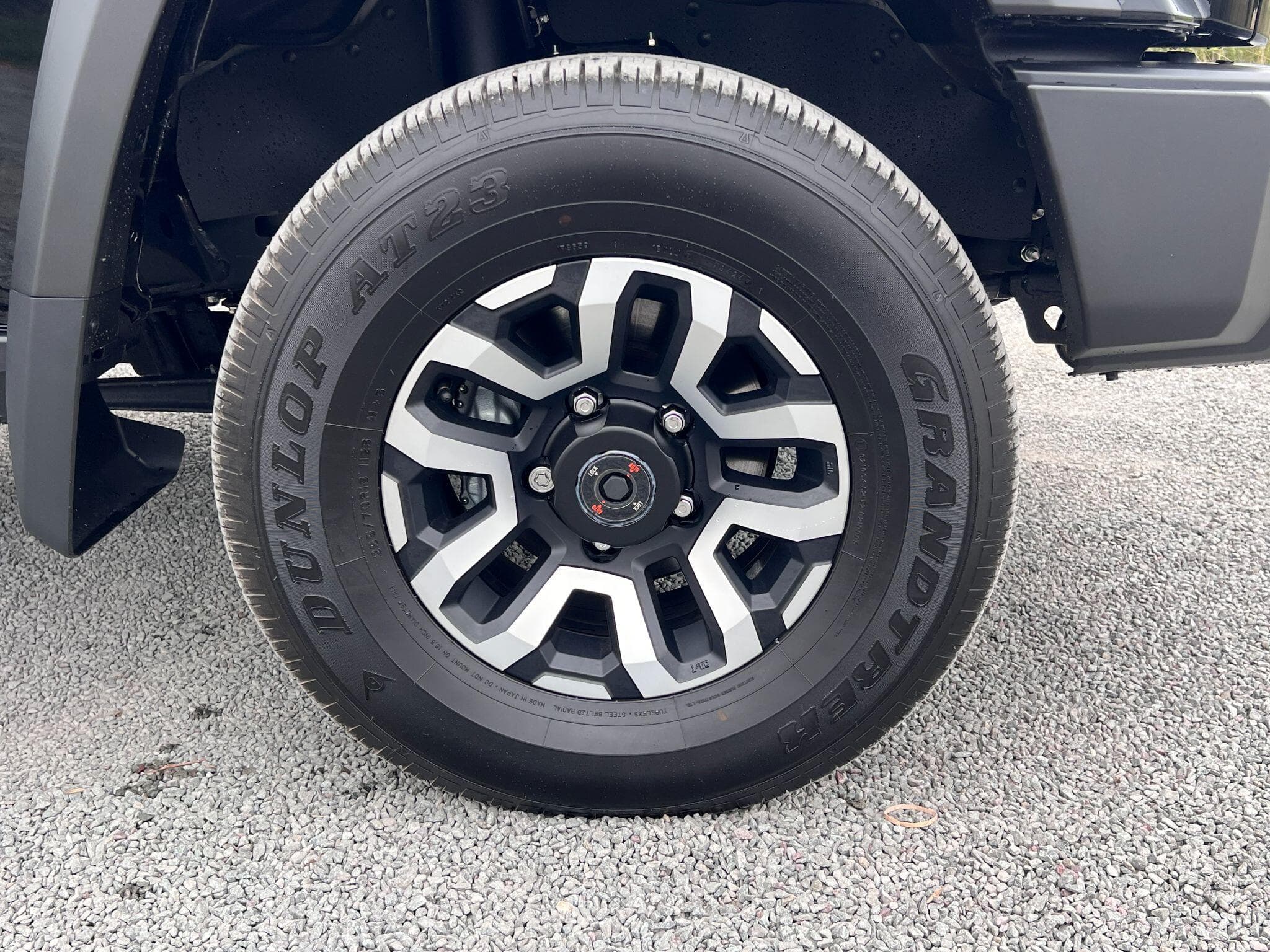 Toyota Land Cruiser - Image 8