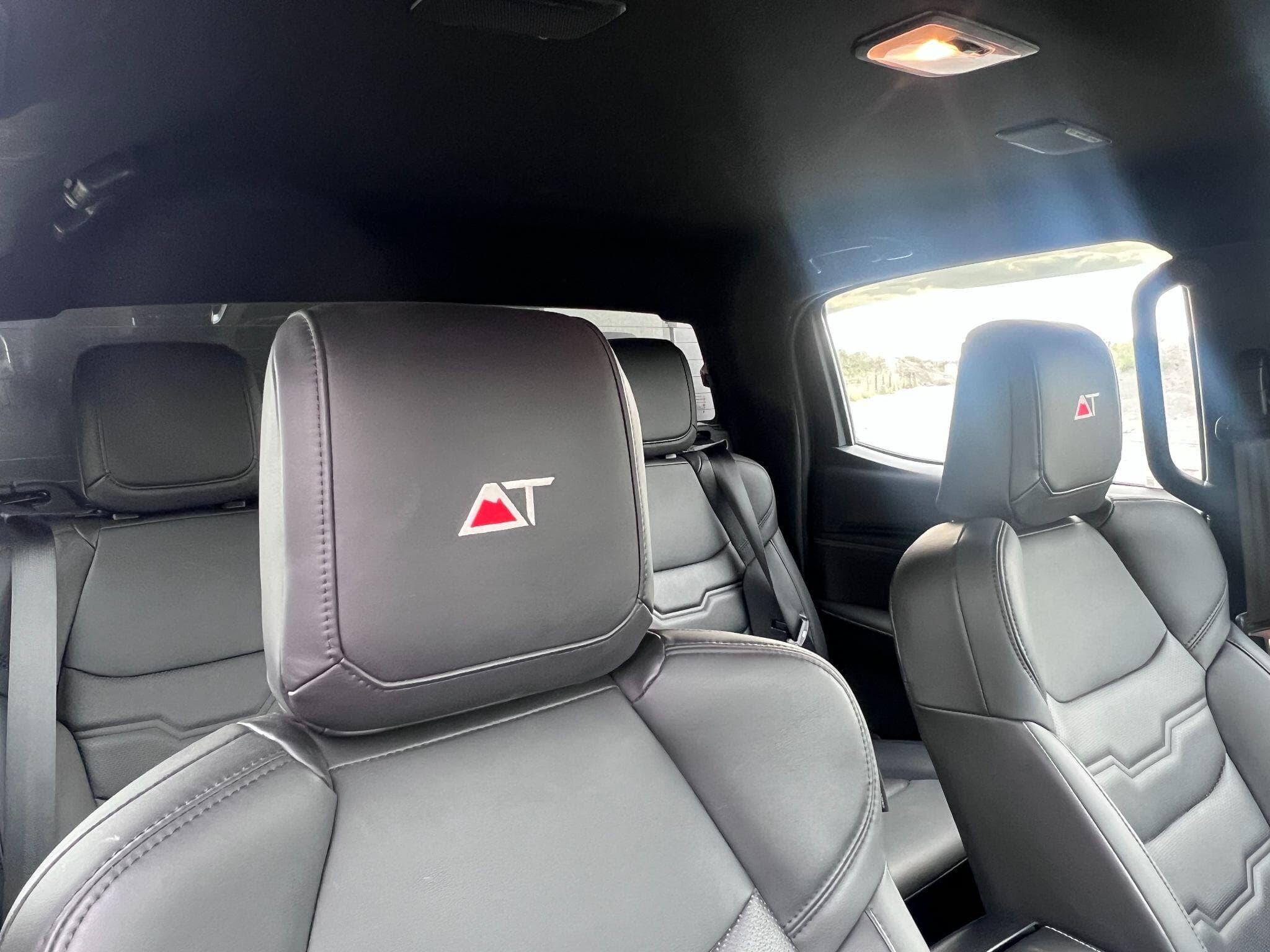 Isuzu D-Max - Image 11