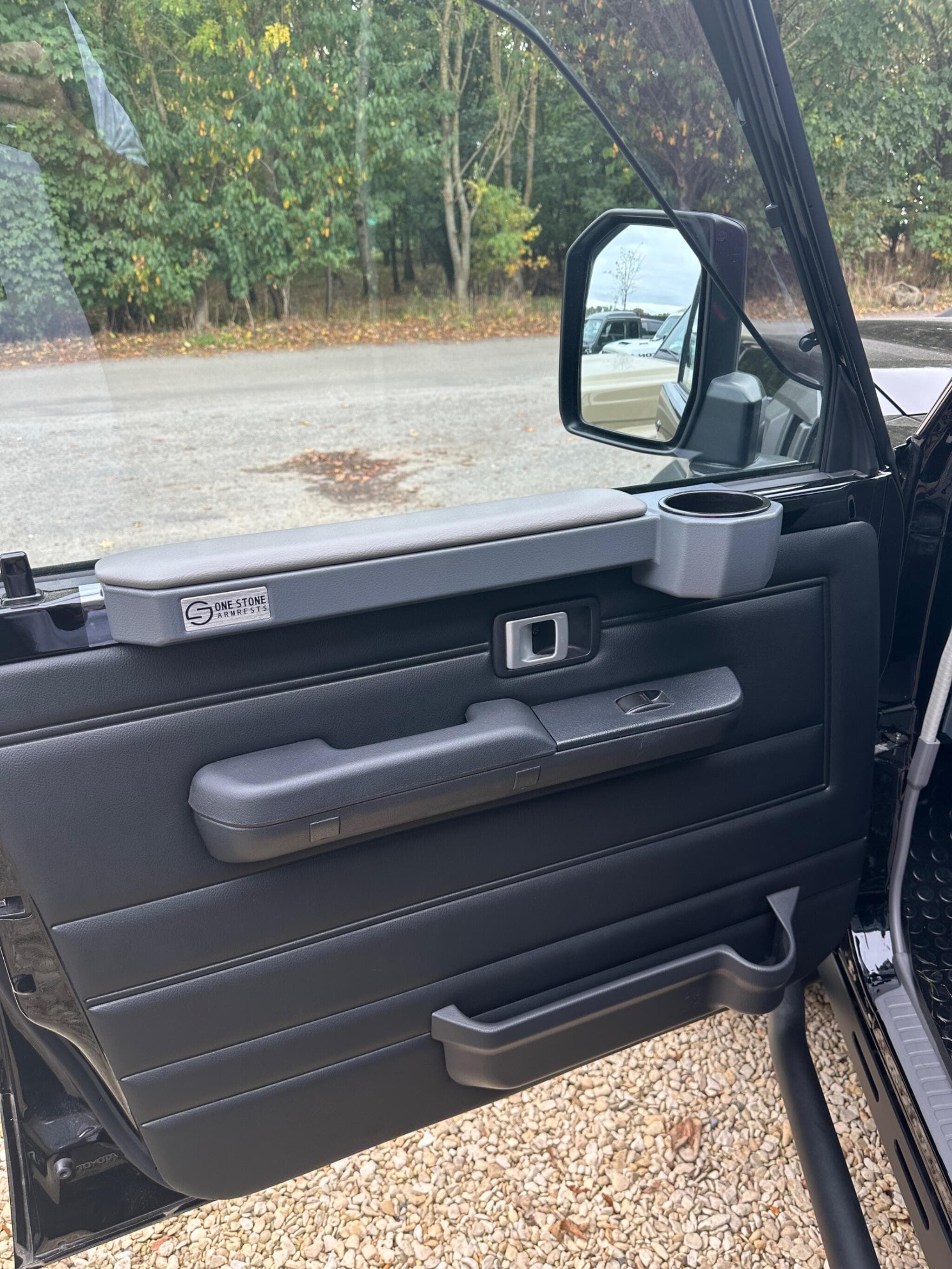 Toyota Land Cruiser - Image 14