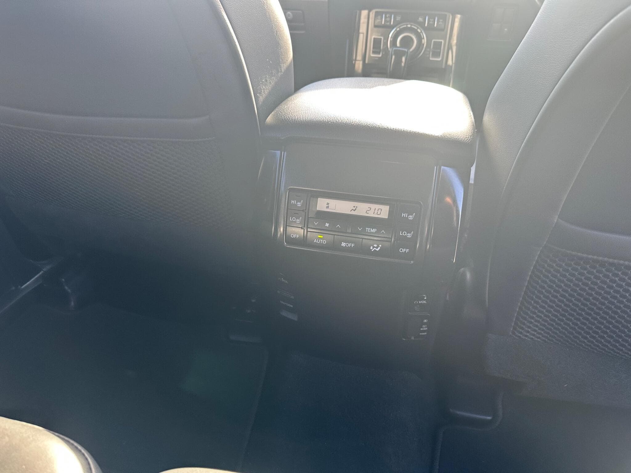Toyota Land Cruiser - Image 15