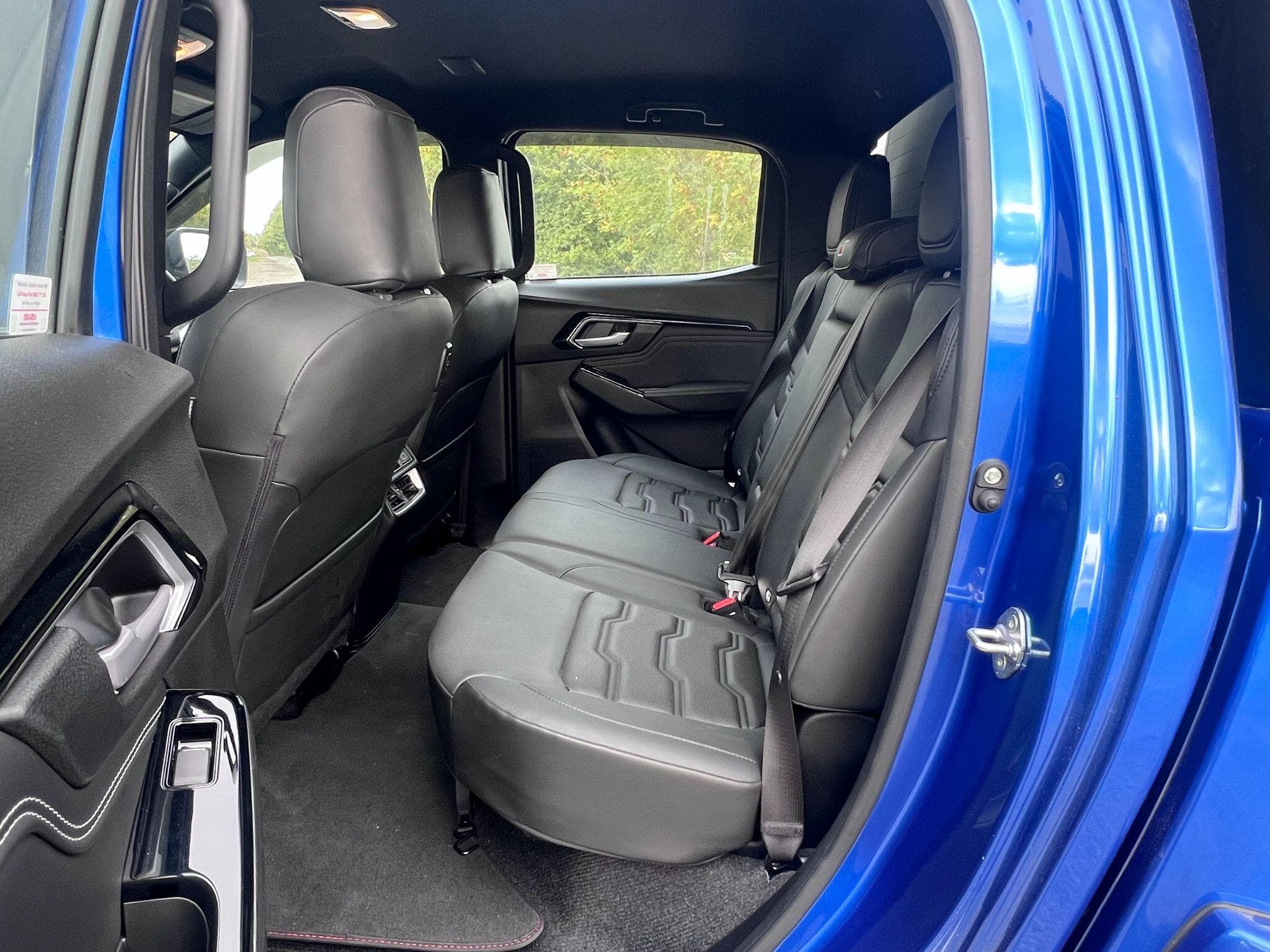 Isuzu D-Max - Image 12