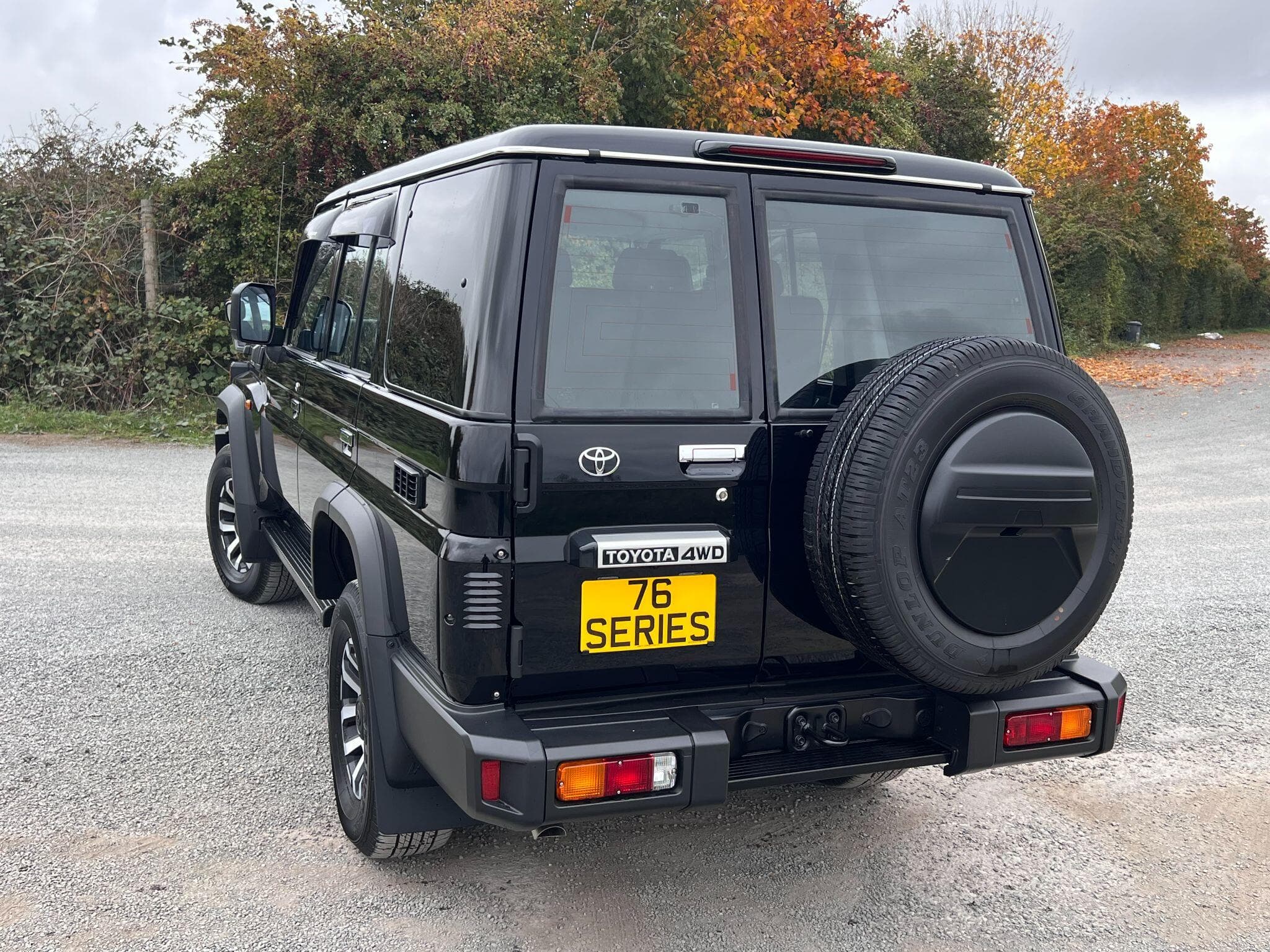 Toyota Land Cruiser - Image 3
