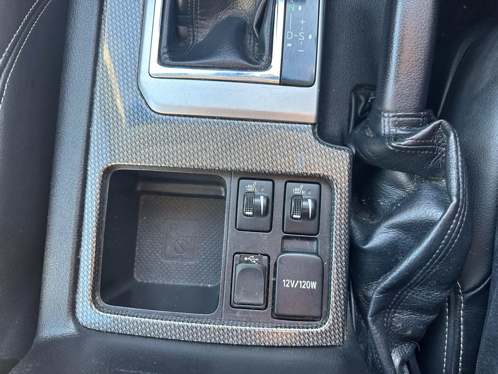 Toyota Land Cruiser - Image 10