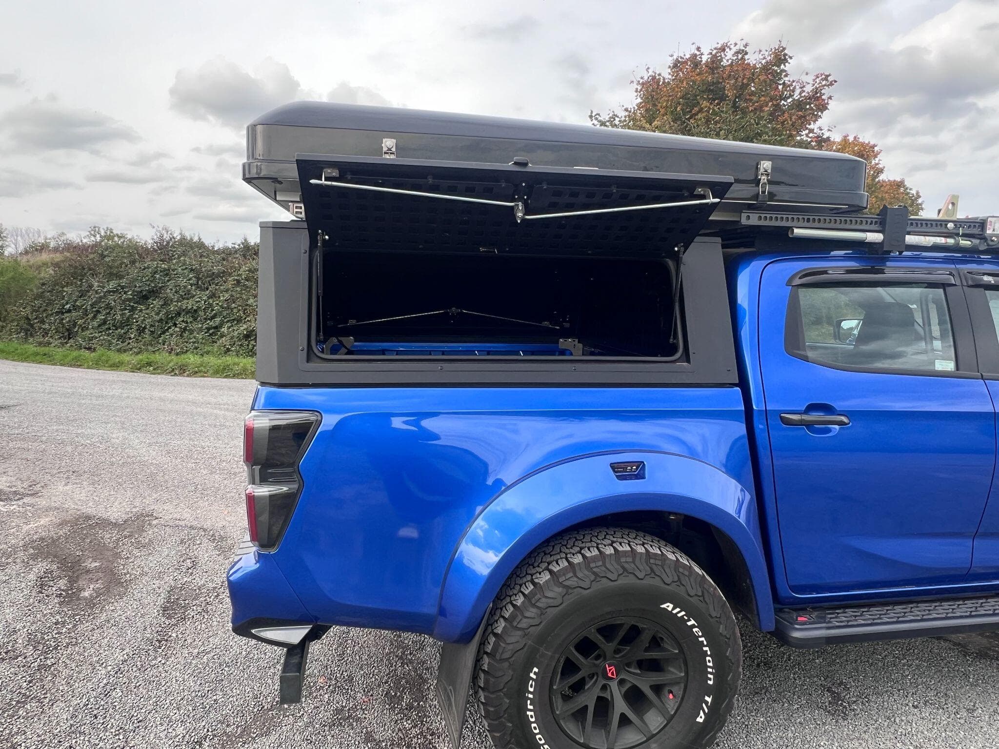 Isuzu D-Max - Image 21